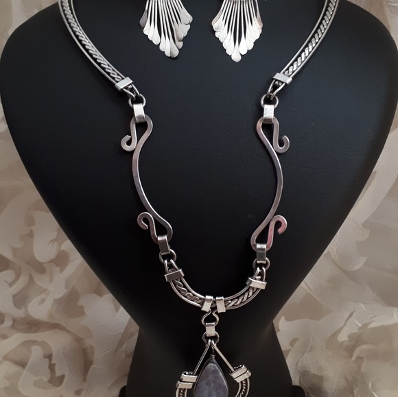 Vintage handmade set of necklace and earrings - Picture 3 of 8